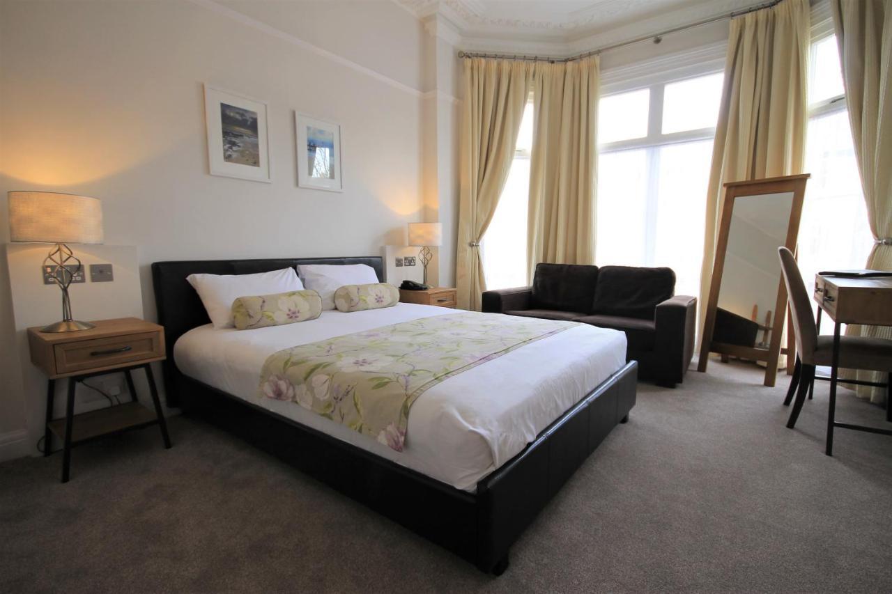 Andover House Hotel & Restaurant - Adults Only Great Yarmouth Exteriör bild